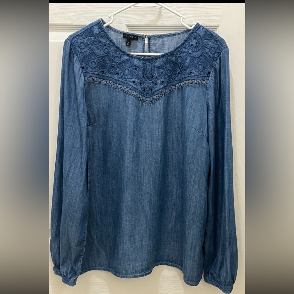 Talbots Womens Beautiful Pull Over Chambray Denim Blouse Top Size Large (1)
